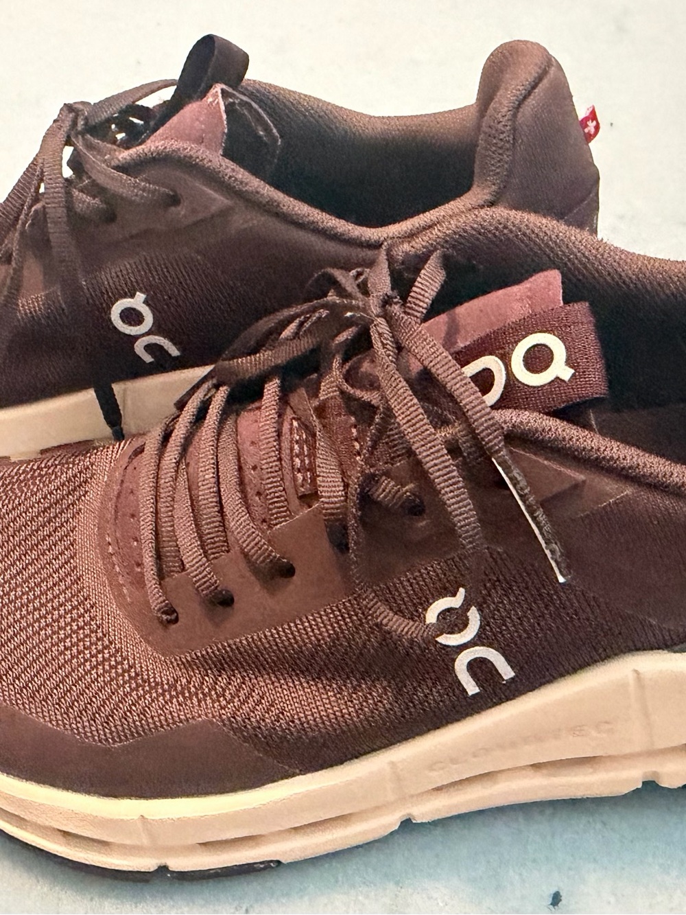 On Running Cloudnova Form 2 TT in Mulberry / Dew Size Women’s 6 EUC